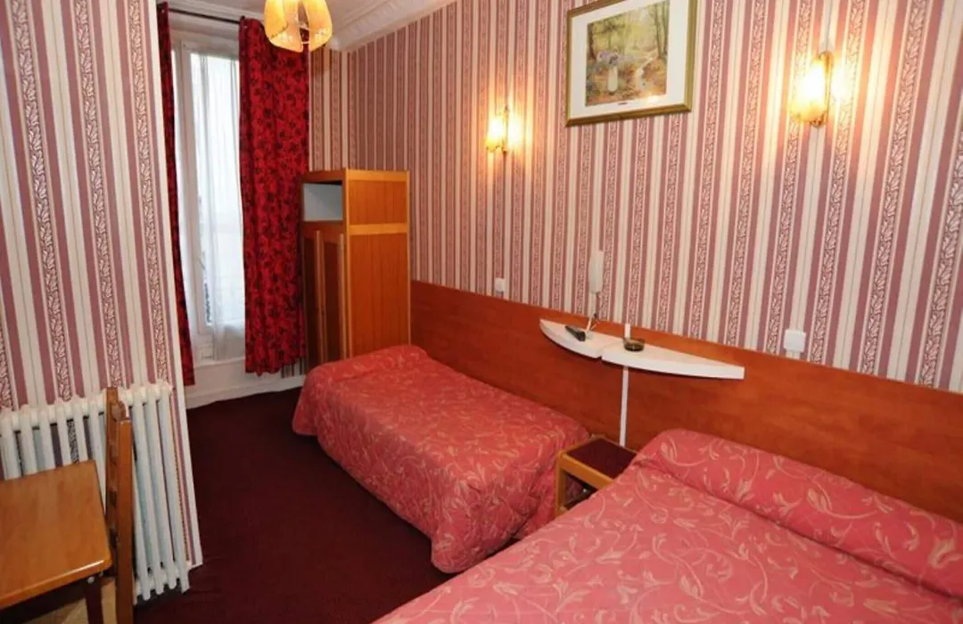 Sully Hotel-1